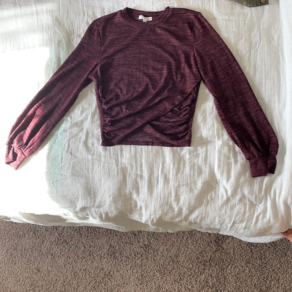 Maroon long sleeved crop top